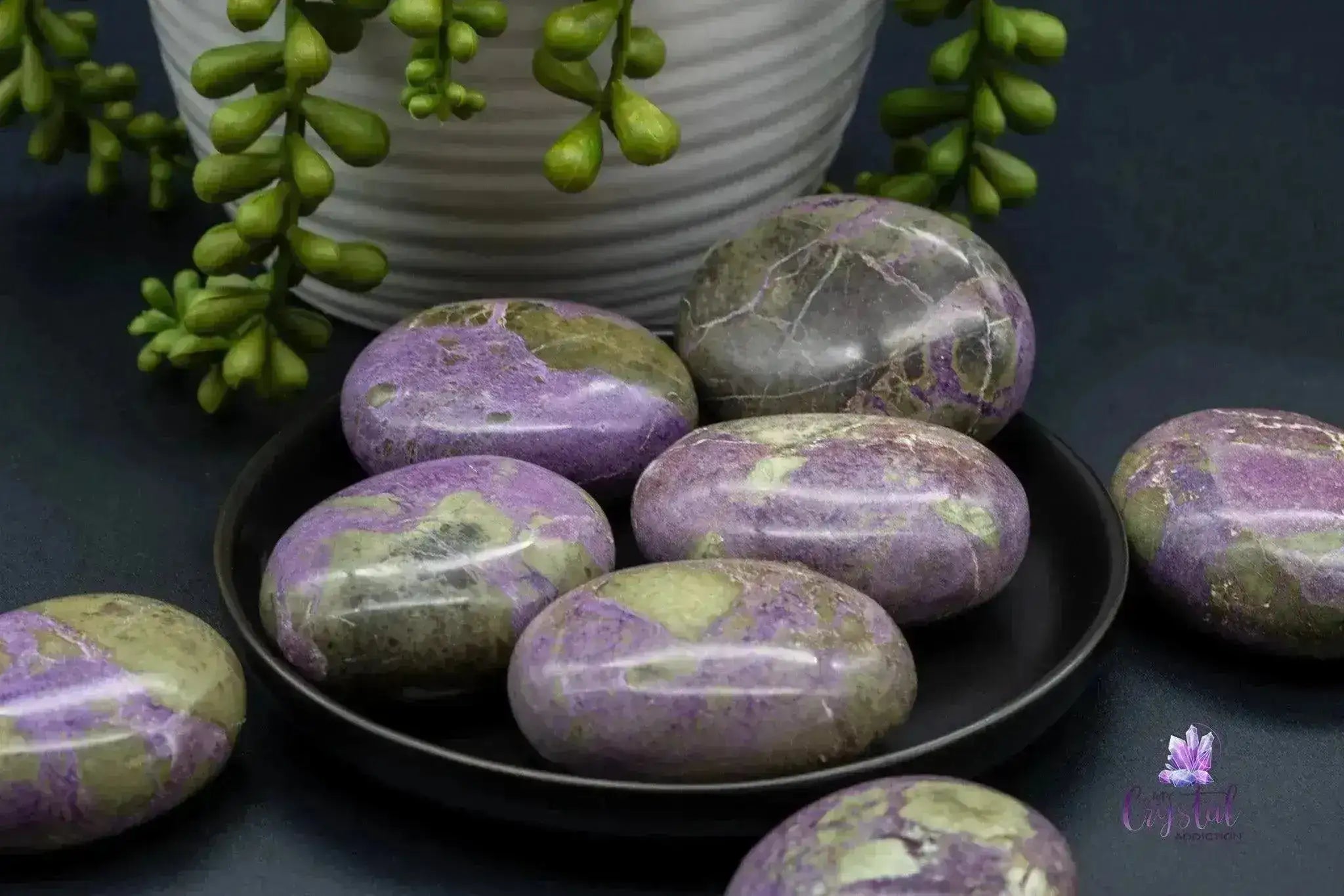 Stichtite | Atlantasite Palmstone - My Crystal Addiction