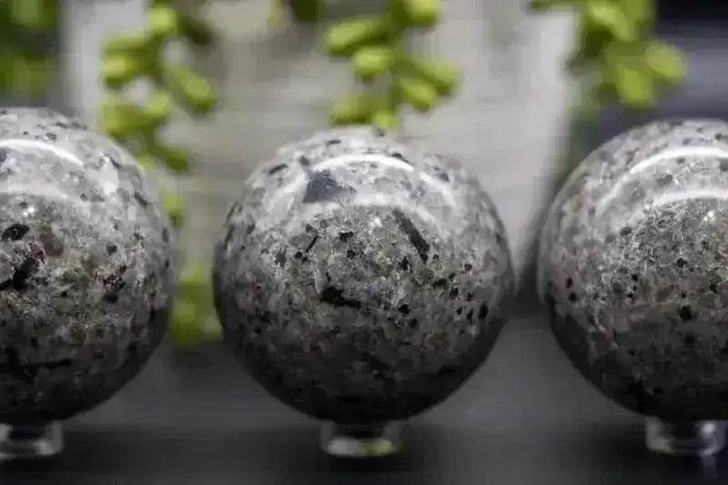 Yooperlite Sphere 60-63mm / 2.3-2.5" - My Crystal Addiction