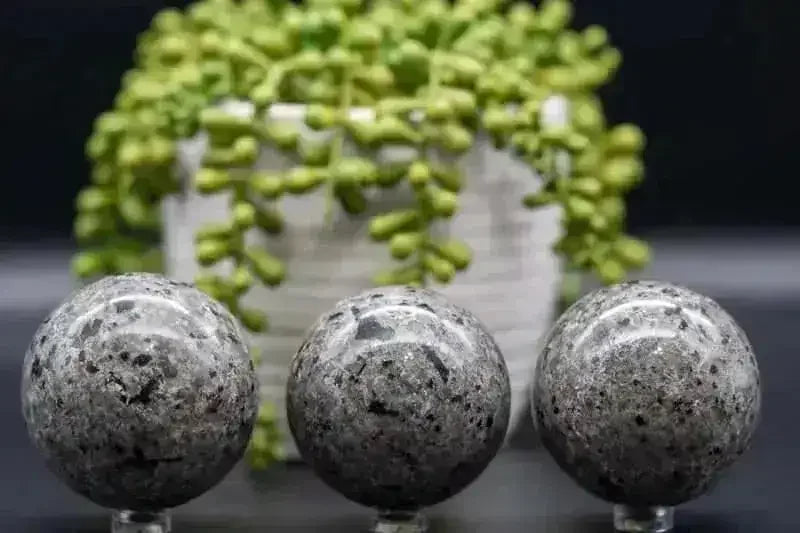 Yooperlite Sphere 60-63mm / 2.3-2.5" - My Crystal Addiction