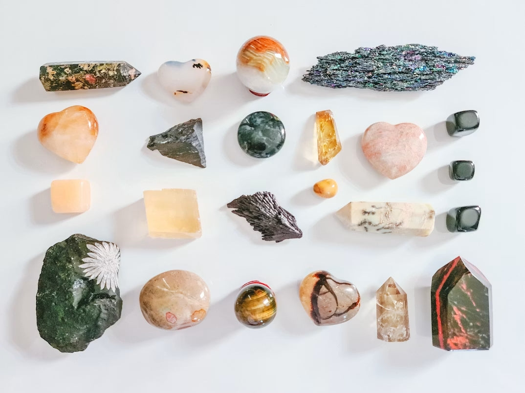Different types of quartz crystals